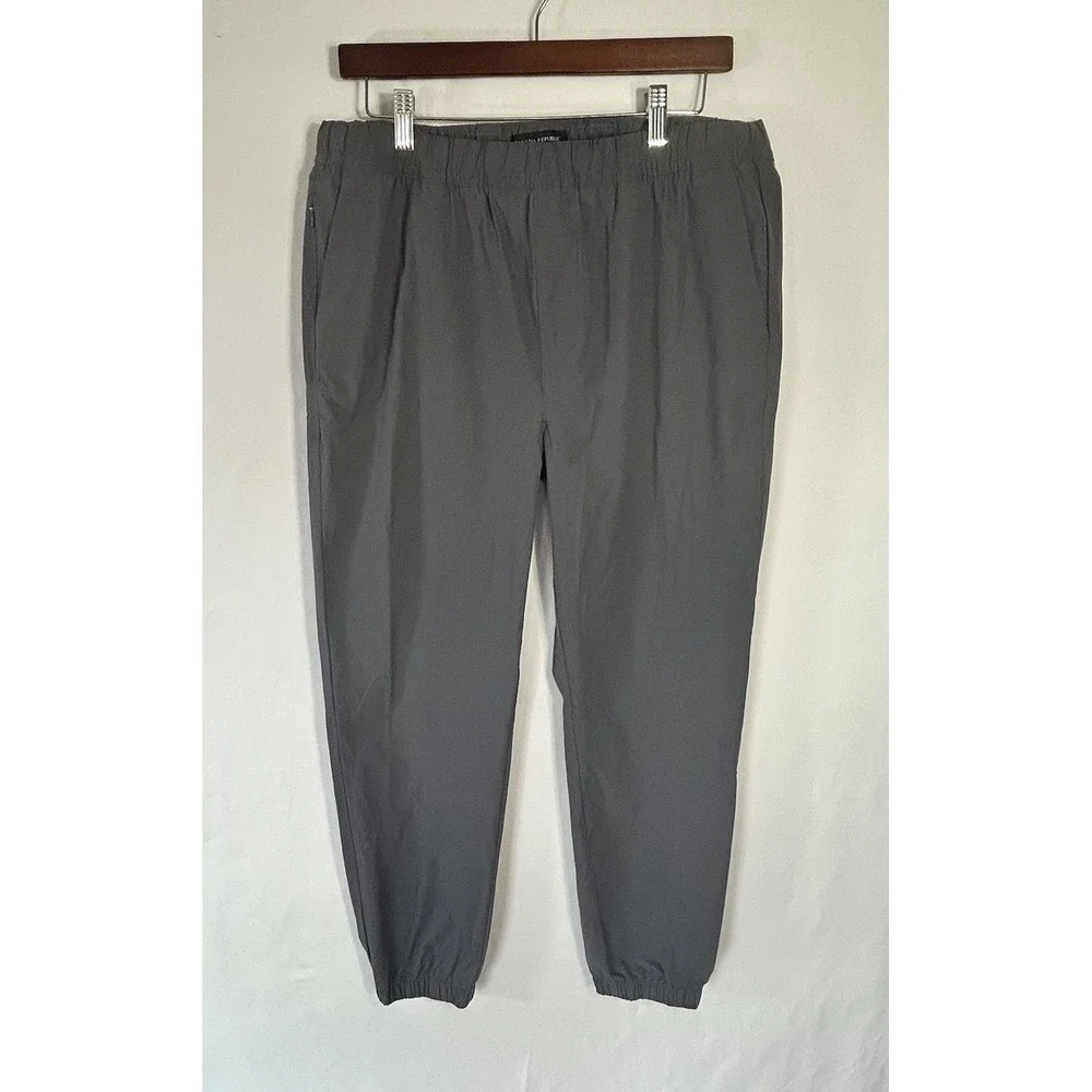 Banana Republic Motion Tech Jogger Gray Size Medium Drawstring Lightweight
